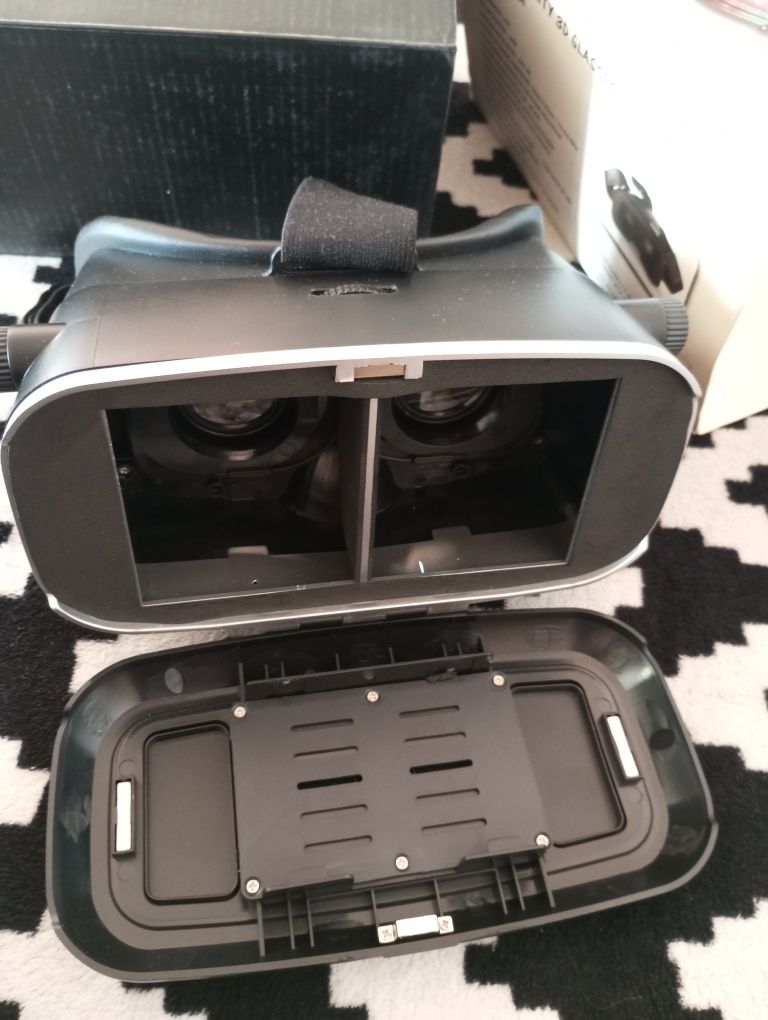 Vând VR 3d cu toate accesoriile