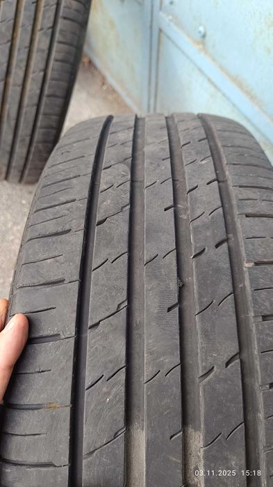 Vând anvelope vara 225 60 18