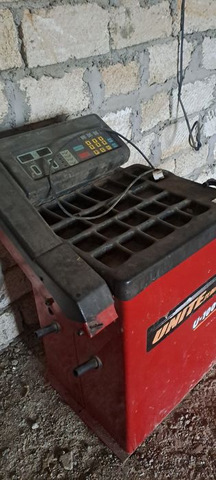 Балансировачный аппарат для шины