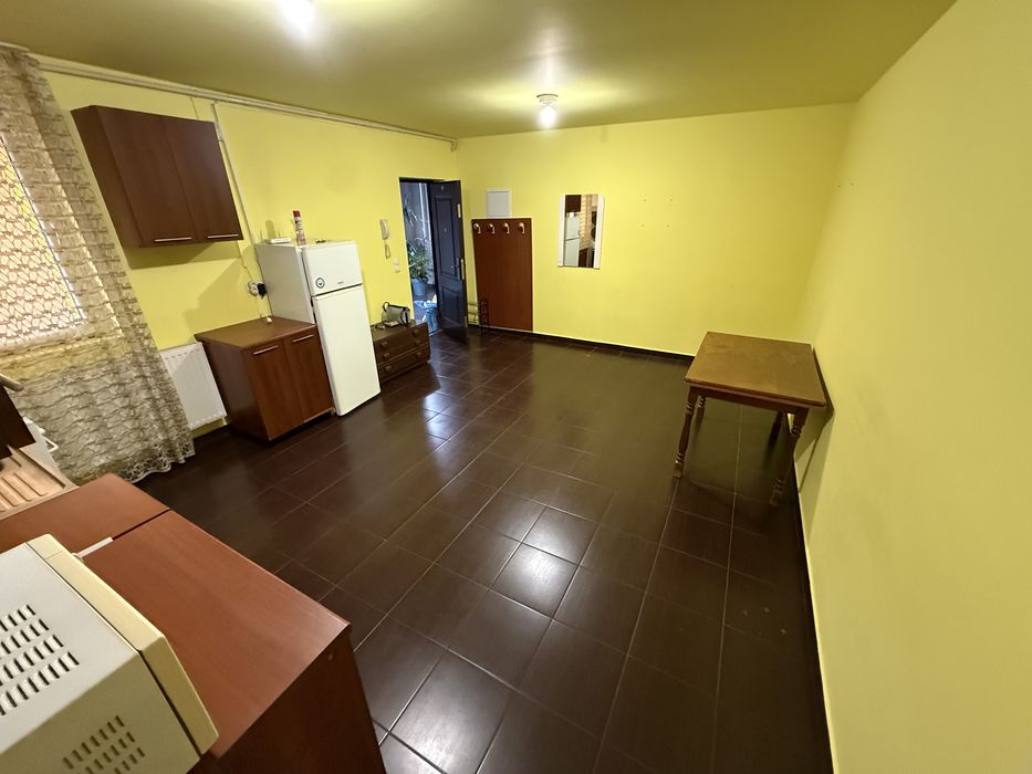 Ofer spre închiriere Apartament 2 Camere  langa Hotel Sport / Pta.Mica