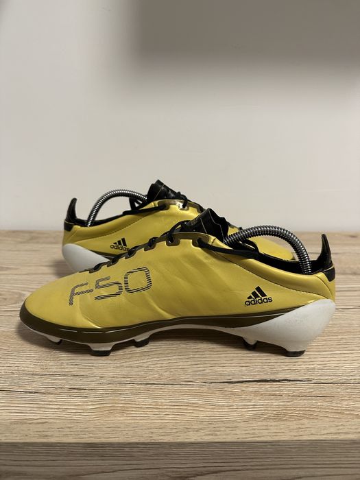 Ghete de fotbal Adidas F50 adizero