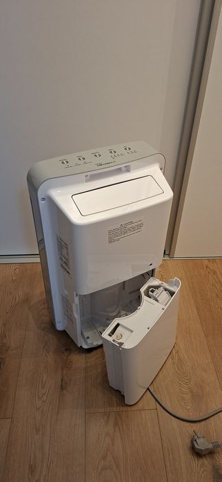 Dezumidificator Trotec TTK69E, 20l/zi, Debit 130mc/h, Util pana la 45m
