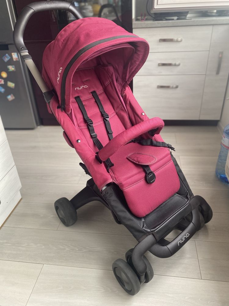 Детска количка Nuna Pepp Luxx, цвят Raspberry