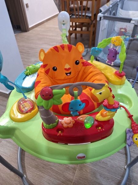 Fisher Price Roarin' Rainforest Бебешко бънджи