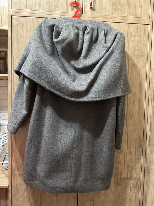 Пальто -Зара размер-46