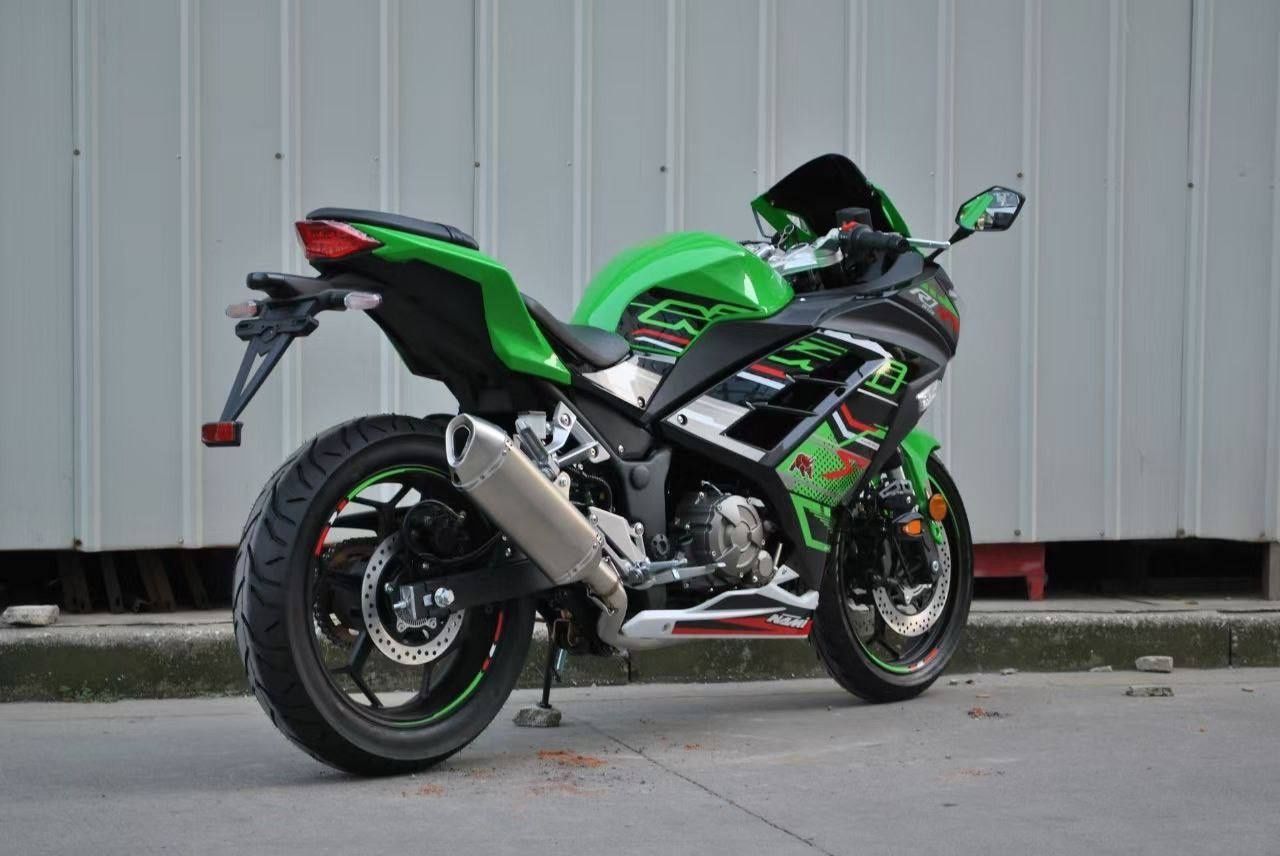 Kawasaki Nami R7 BULER