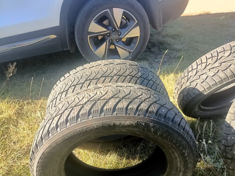 Продам зимние шины Yokahama 4 штуки