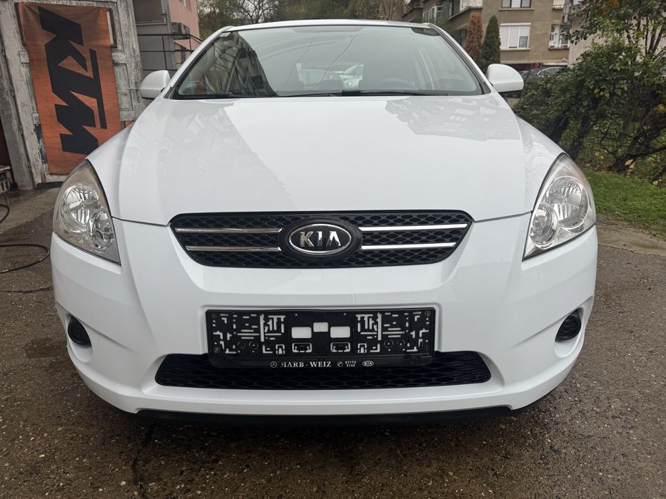 Kia Ceed 2009 год.