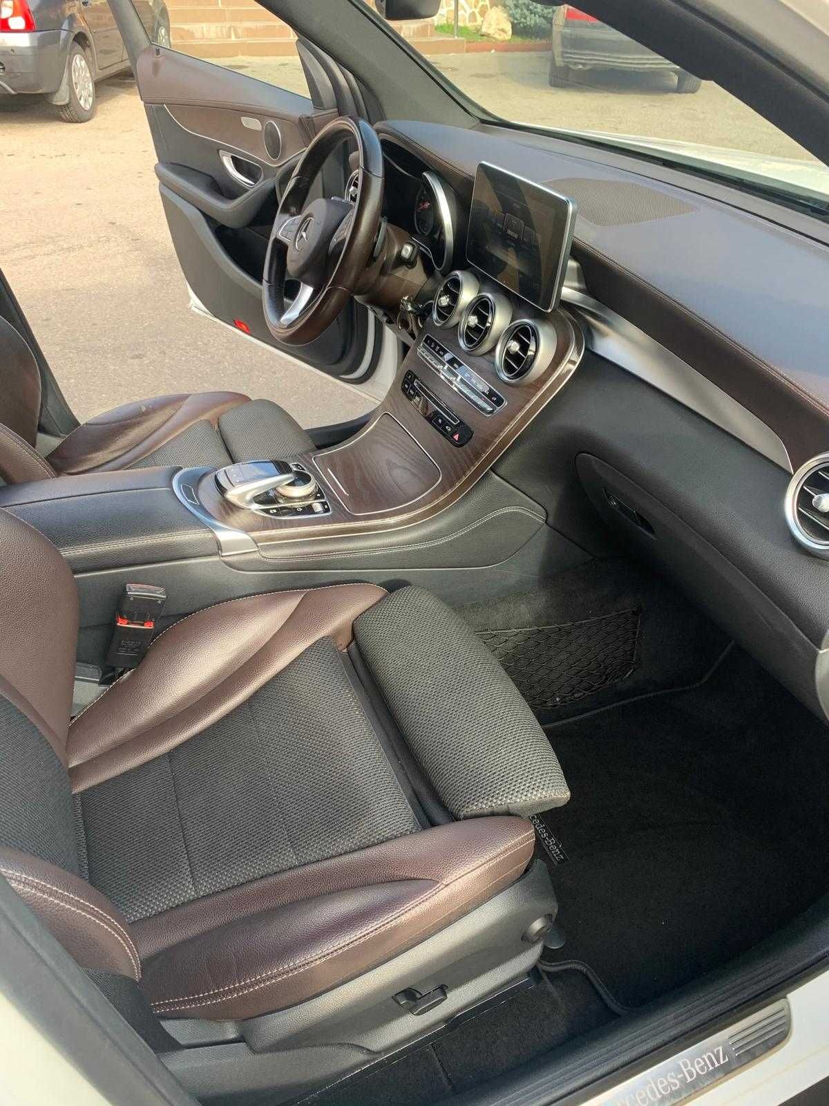 Mercedes-Benz GLC 220 d 4Matic 9G-TRONIC AMG Line