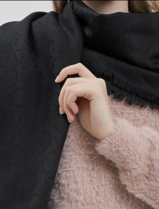 CALVIN KLEIN/ USA/платок- шаль- палантин- шарф