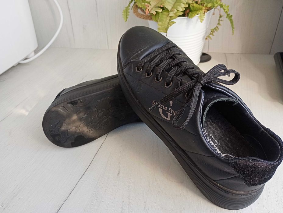 Български обувки от естествена кожа № 39