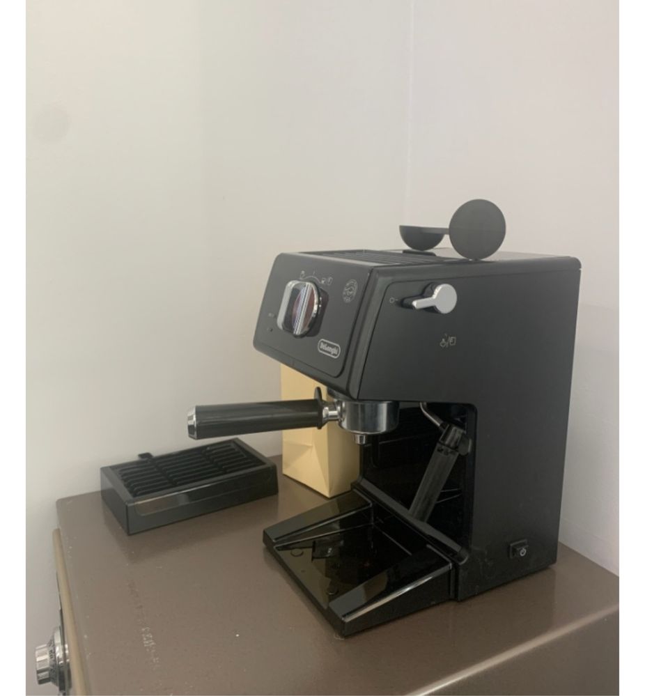 Кофемашина Delonghi