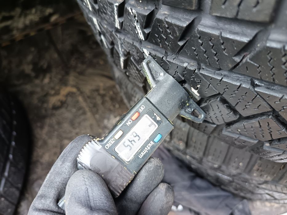 Anvelope MS iarna 225 60 17 continental 2017 6-7mm