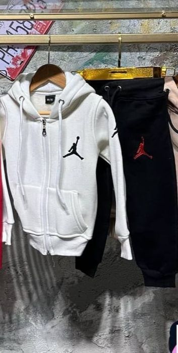 Trening copii .Calitate premium
Calitate premium!