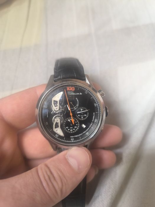 Продам часы Работают