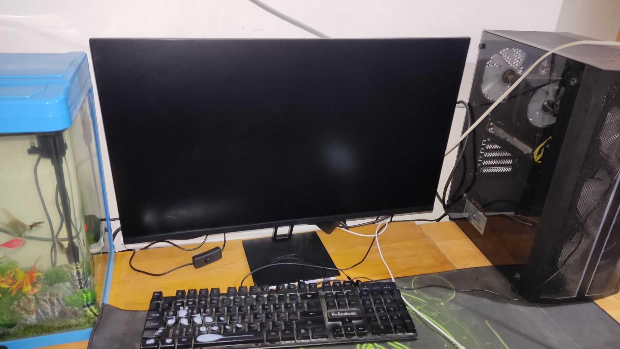 Redmi manitor 27 180 gers 118$