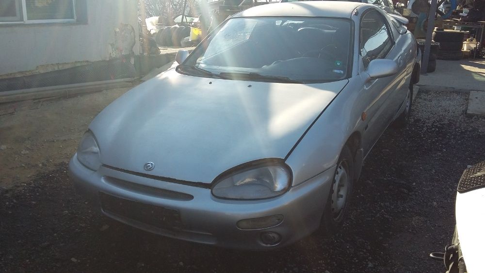 Мазда МХ3 1.8 Mazda MX3 1.8i на- части