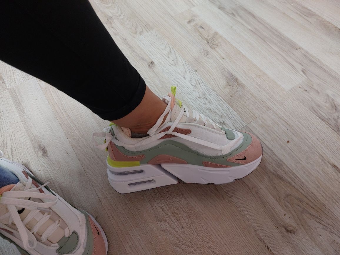 Nike Air Max Furyosa Hit model