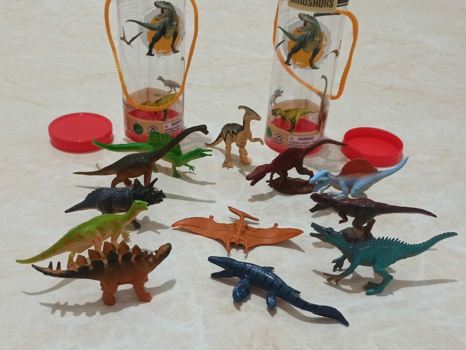 Динозавры Наборы в Цилиндрической Упаковке