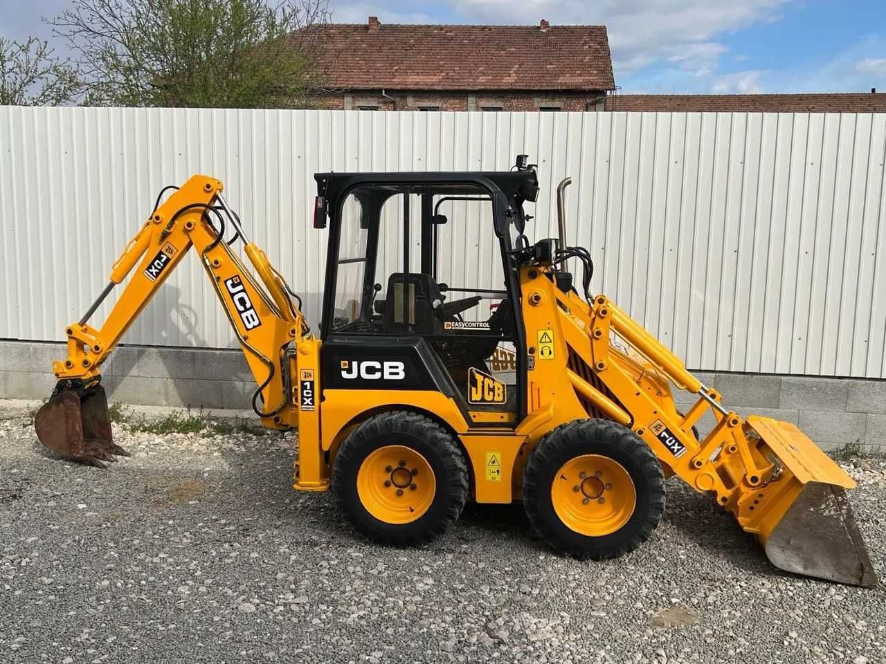 Inchiriez/inchiriere miniexcavator/excavator/buldoexcavator/buldozer