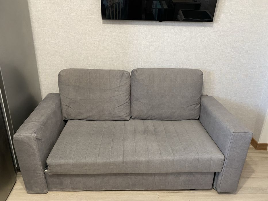 Продается - Диван