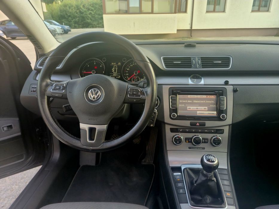 VW PASSAT B7 Facelift*177CP* 2012 *Uranogrey*