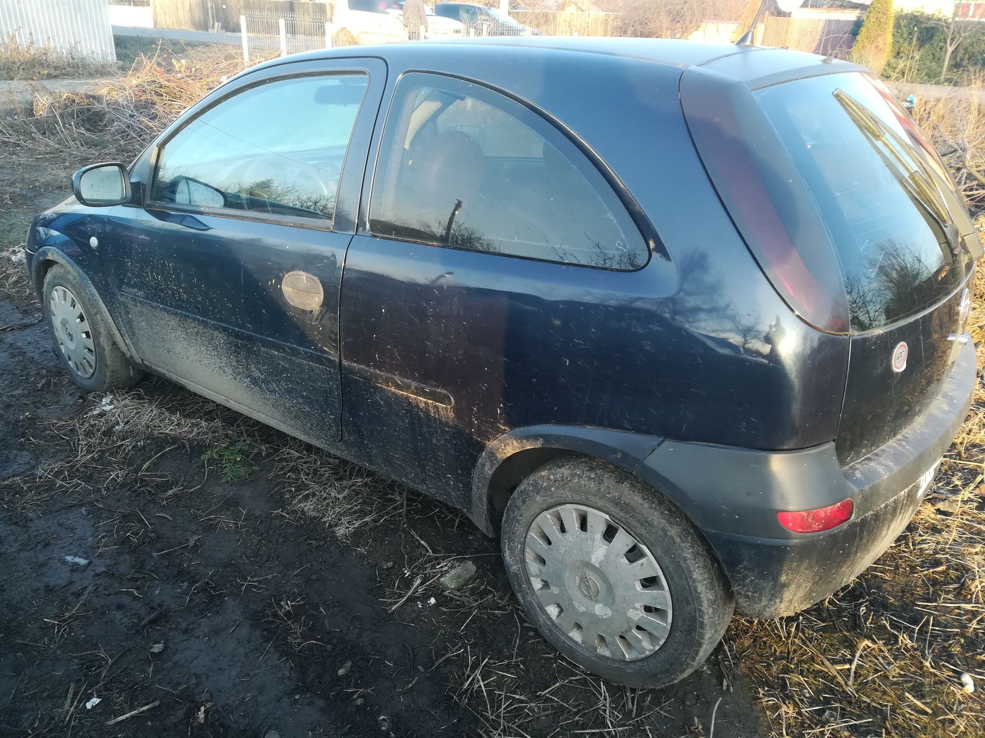 Dezmembrez Opel corsa 1.2 benzina