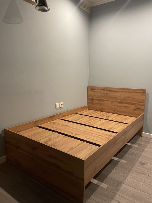 Кровать 1.5 спальная 120х200 с матрасом