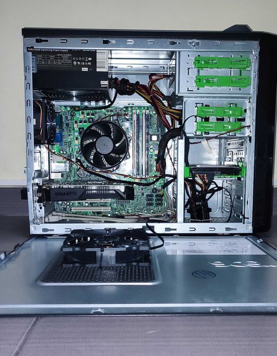 Vand PC low gaming 1080p cu Gigabyte 1050Ti 4GB, 16GB DDR3, sursa 400W