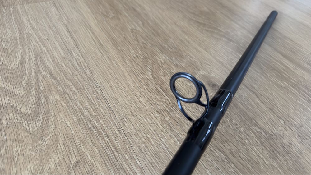 Vand 2 lansete + 2 mulinete crap 3,6 m, 2 buc