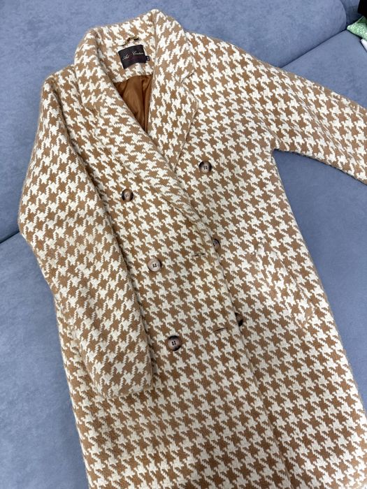 Продам красивое пальто