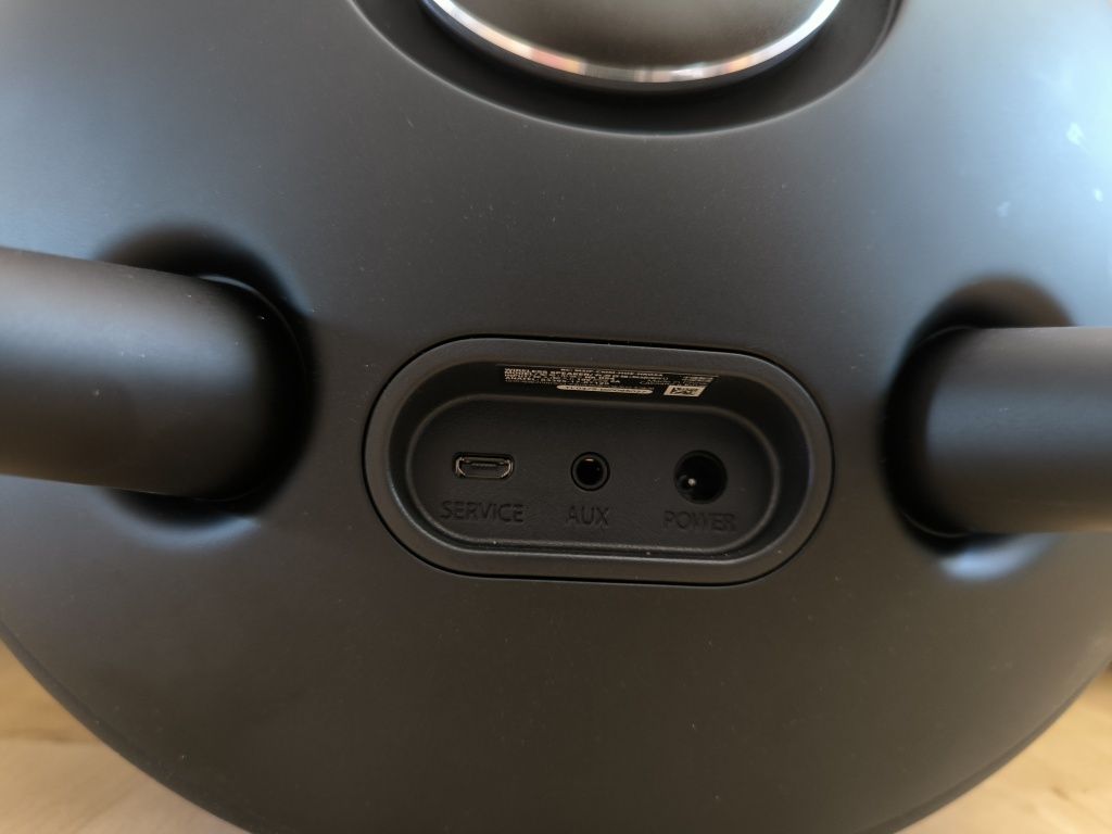 Harman Kardon Onyx Studio 4