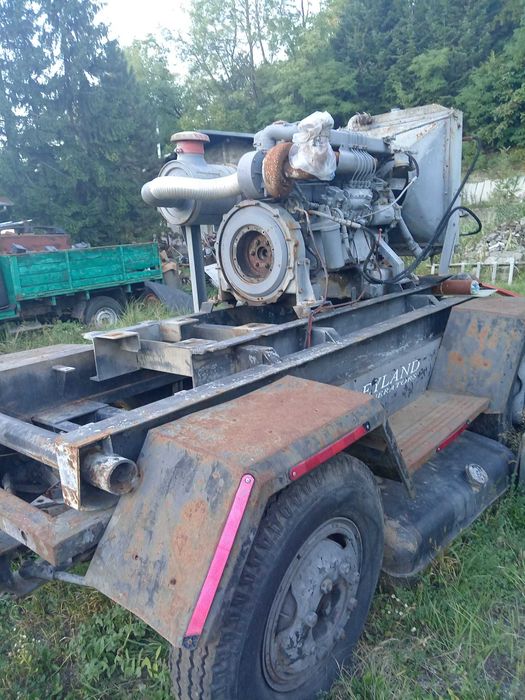 Remorca 5 tone cu motor de vola