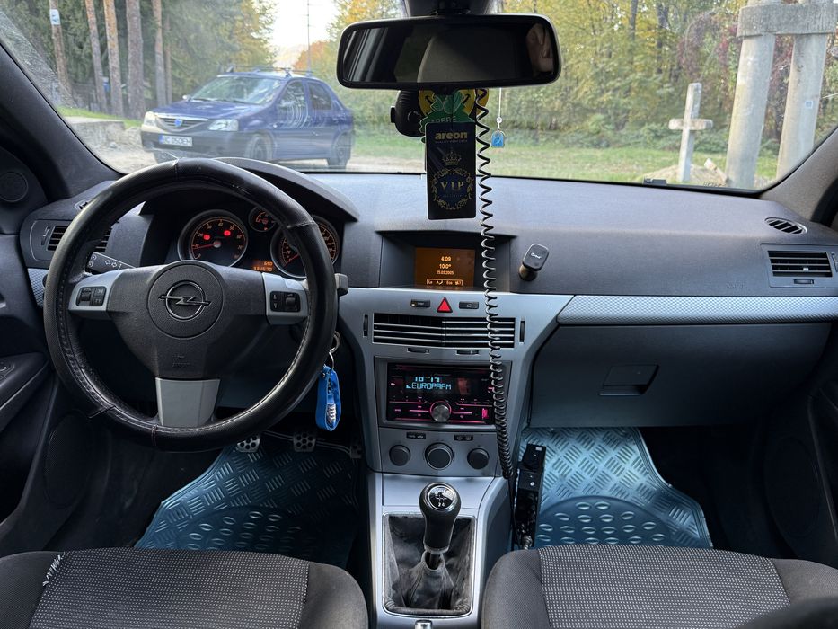 Opel Astra H GTC 1.8 Benzină – 2007