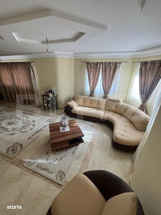 Casa 250mp, deosebita in zona Lazuri