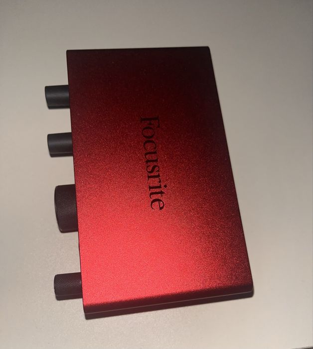 Звуковая карта Focusrite Solo