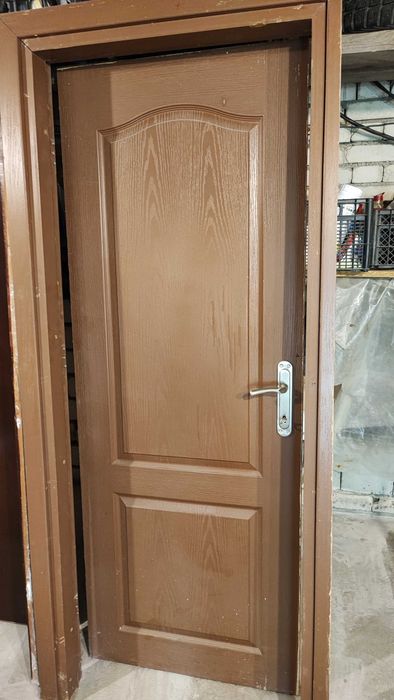 Две врати с каси и первази  80х200 см.