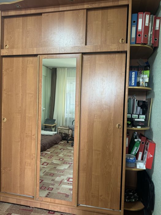 Срочно продам шкаф-купе