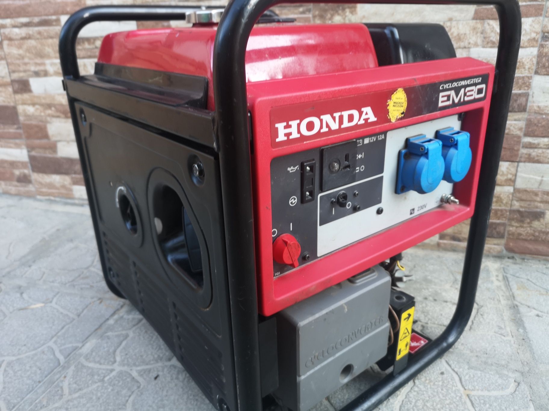 Инвенторен Генератор Honda EM30