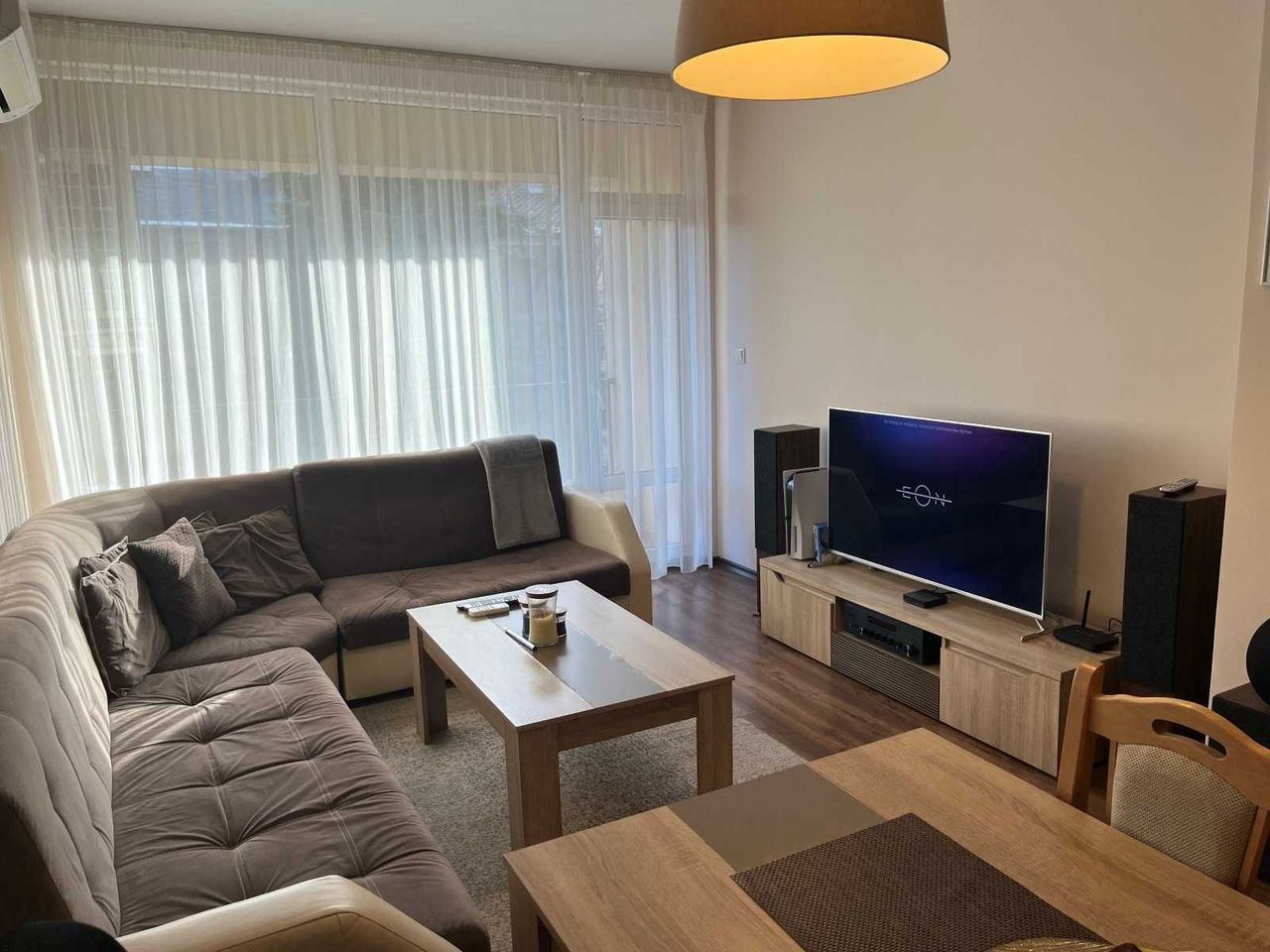 Дава се под наем Тристаен апартамент в София, Банишора - 115 кв.м за 700 € - Снимка #8