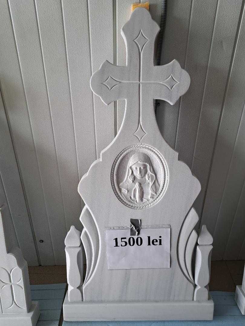 vand cruci de marmura 1500 lei