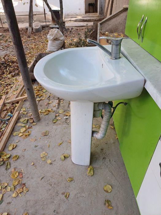 Раковина б/у сотилади