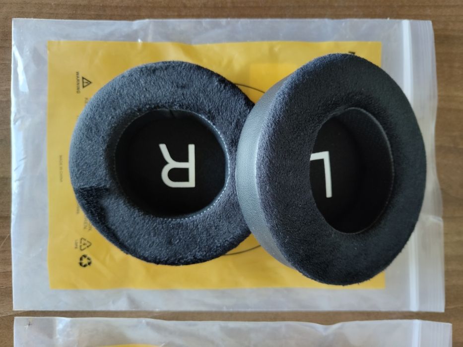 Bureti Transtek pentru casti over ear cu memory foam