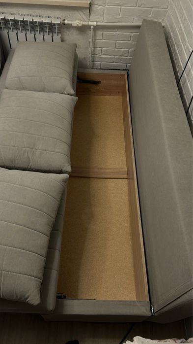 Диван с системой хранения