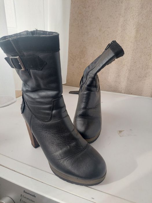 Дамски кожени боти