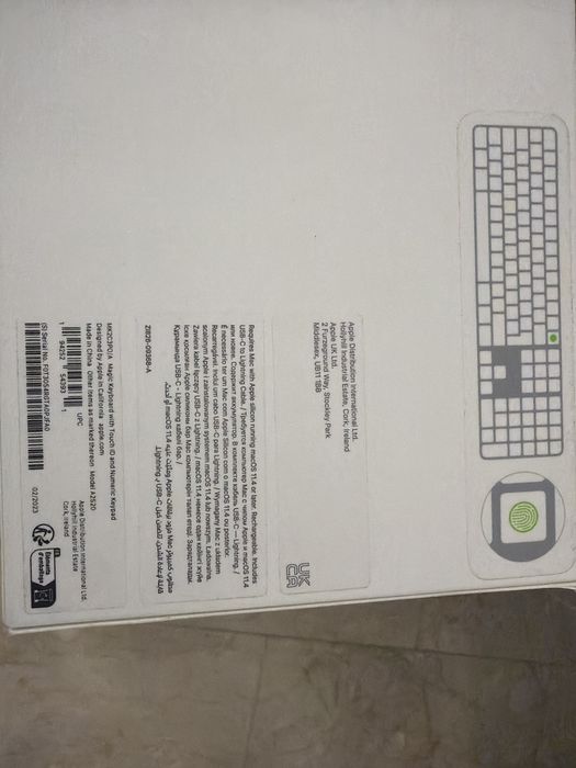 Apple magic keyboard cu touch id layout qwerty nou original
