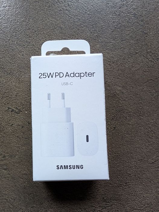 Încărcător original Samsung 25w,alb sigilat