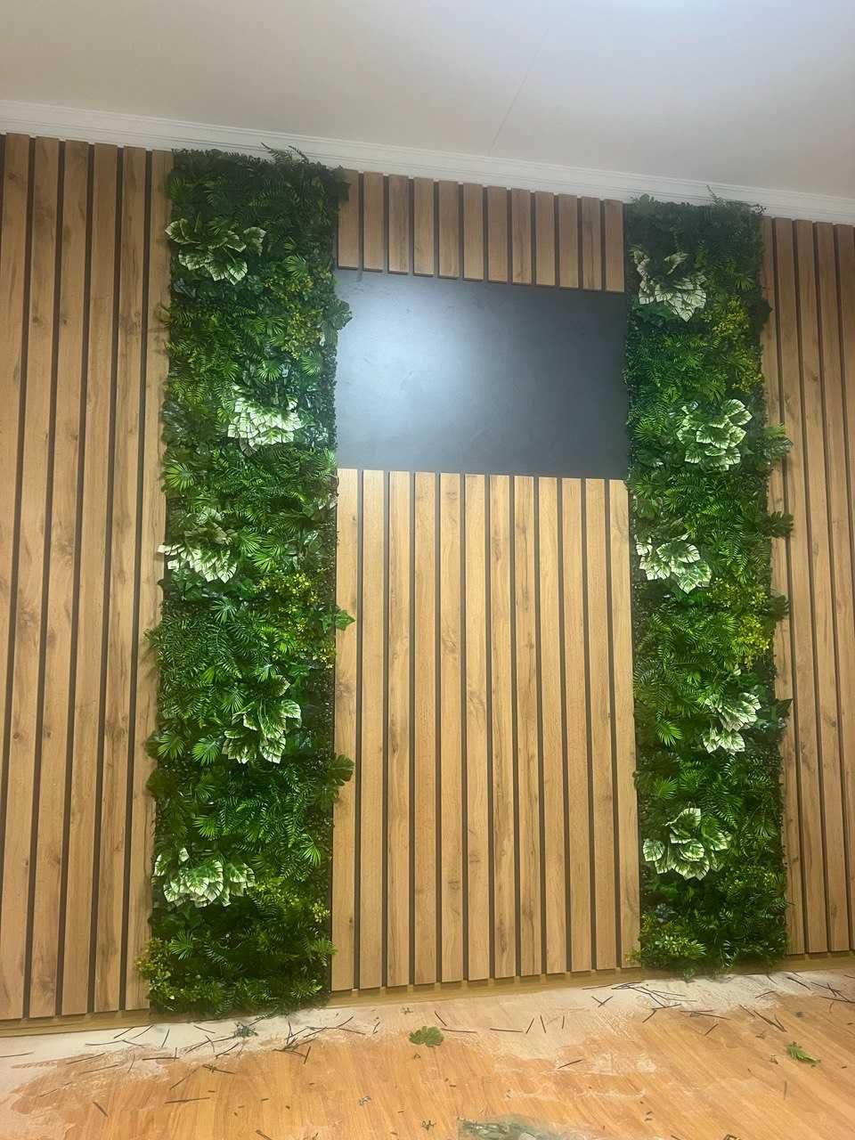 Зеленые растения на стену, искусственное озеленение стен, самшит