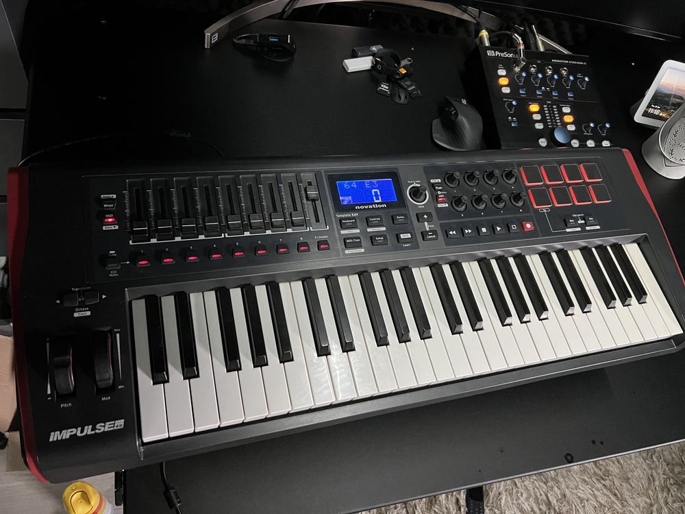 Novation Impulse 49 clapa MIDI