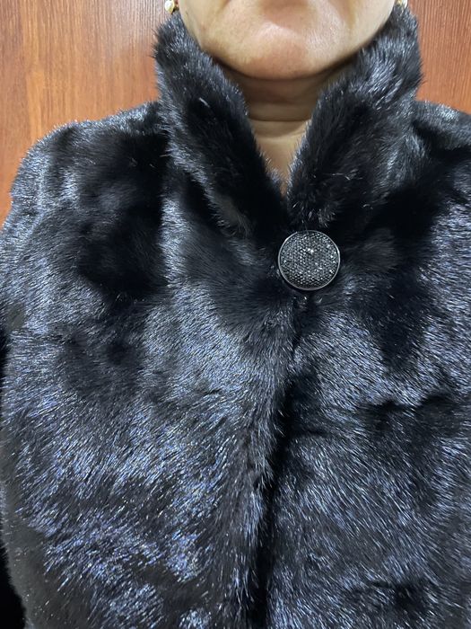 Продам норковую шубу